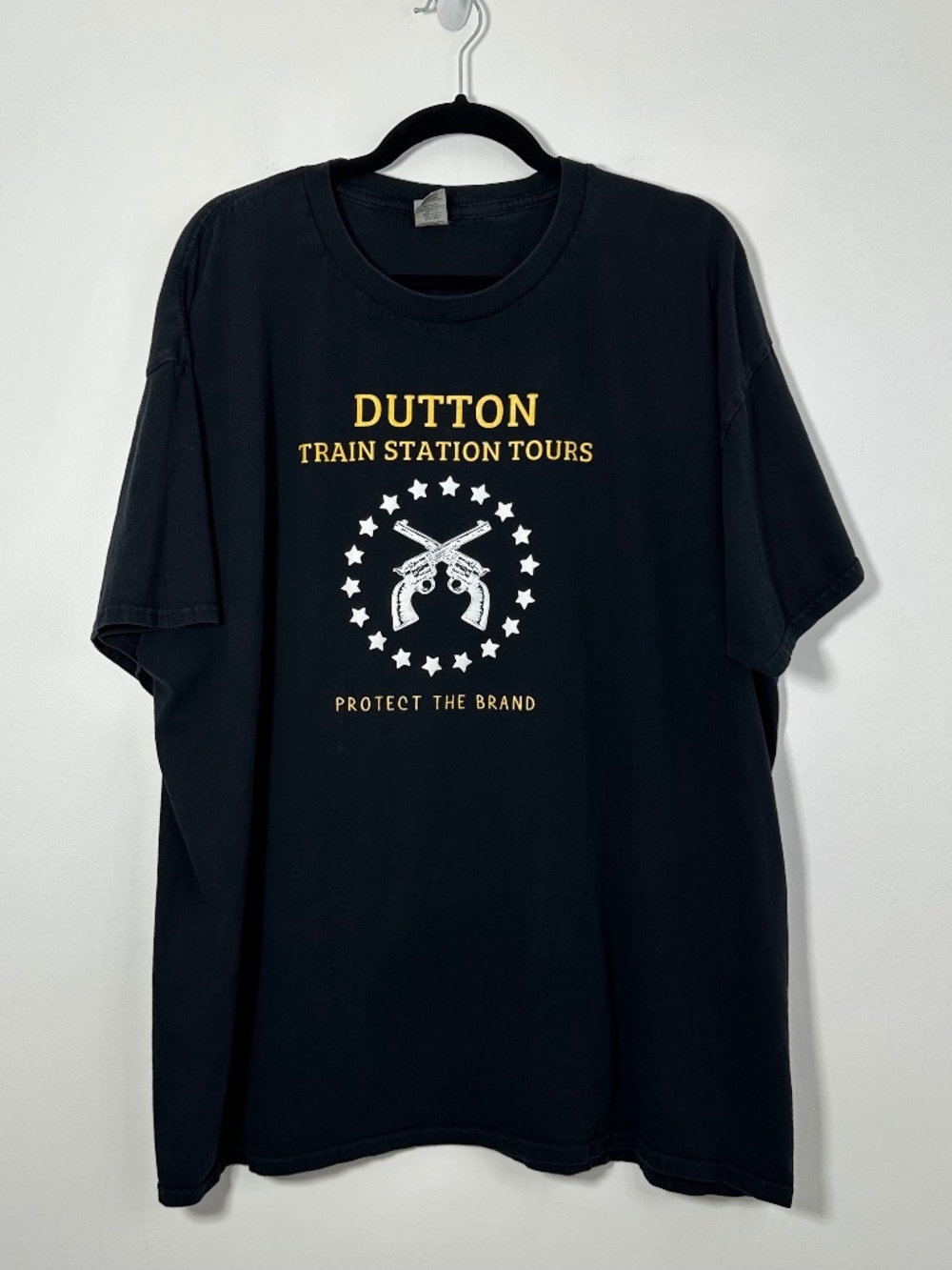 Yellowstone Dutton Train Station Tours Graphic T-Shirt Black Mens XXL 100%Cotton